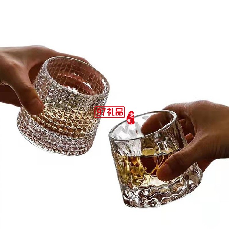 供應(yīng)批發(fā)搖搖杯陀螺酒杯不倒翁酒啤酒杯活動(dòng)小禮品定制